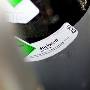 Gas filling nitrogen 2.8 rental cylinders ~ Gases