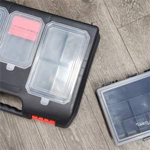 Zubehörbox / Verschleißteilebox für Schweißbrenner (leer) ~ Zubehörboxen