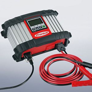 Fronius ACCTIVA PROFESSIONAL 35A - Ideal in the workshop for cars, trucks, buses, motorbikes, emergency vehicles, construction machinery and agricultural machinery ~ Acctiva - LS